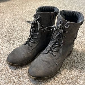 Women’s boots